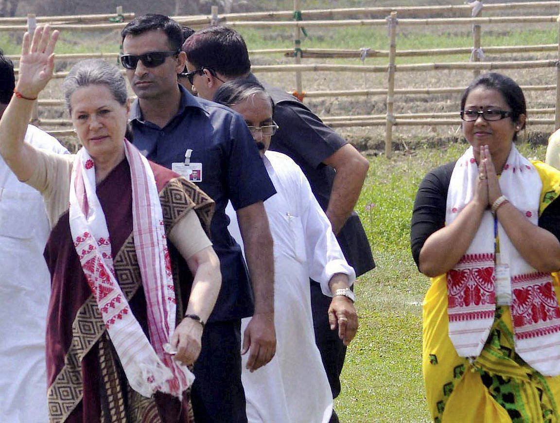 அஸ்ஸாம் மக்களை மோடி அவமதித்துவிட்டார்: சோனியா தாக்கு